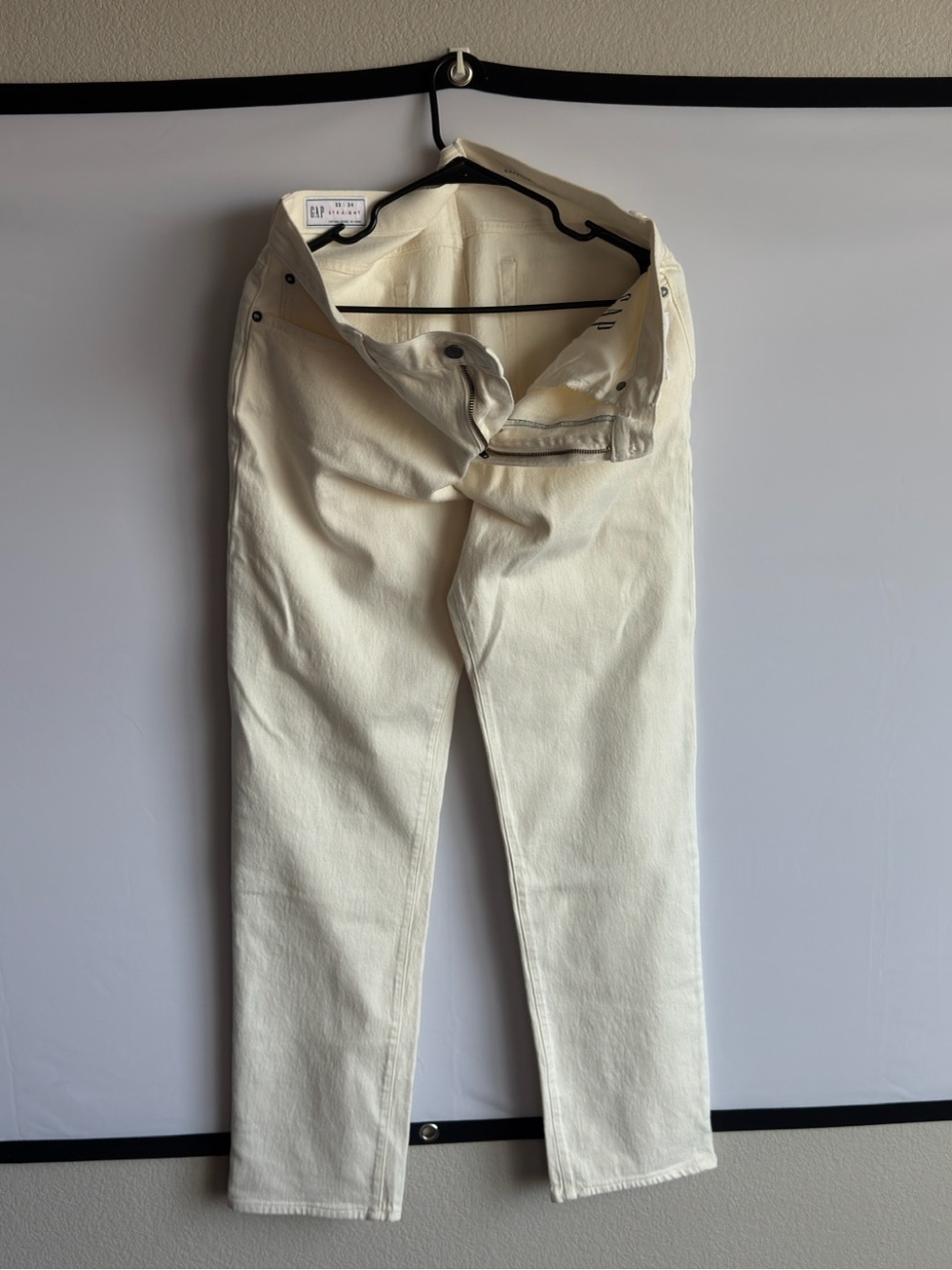 GAP Off-White Straight Jeans